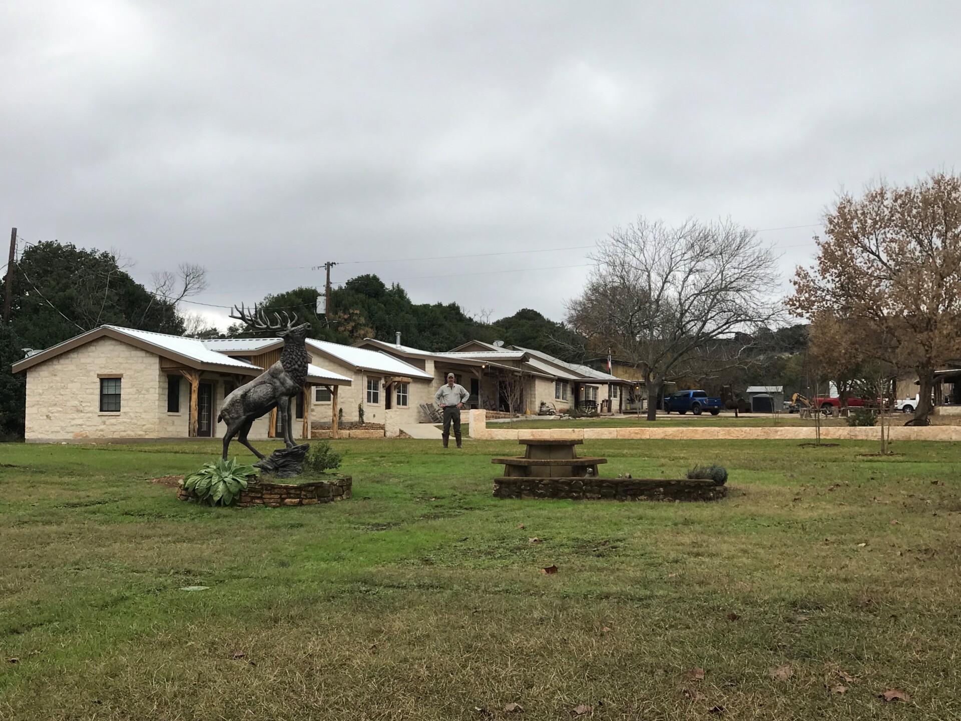 Lodge - Front Yard