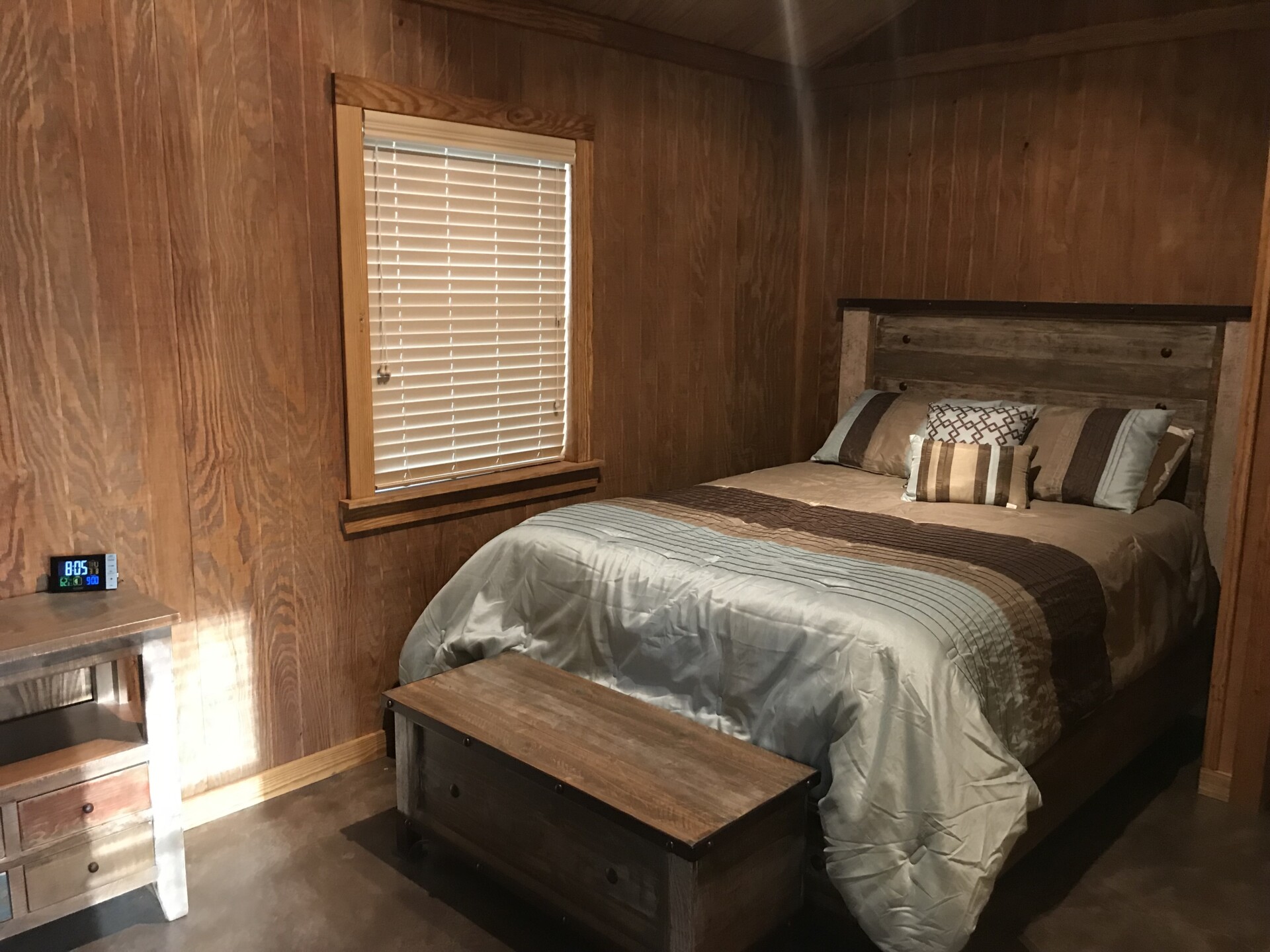 bedroom2.5