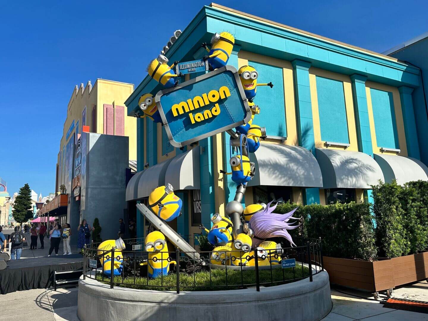 universal-studios-orlando-minion-land