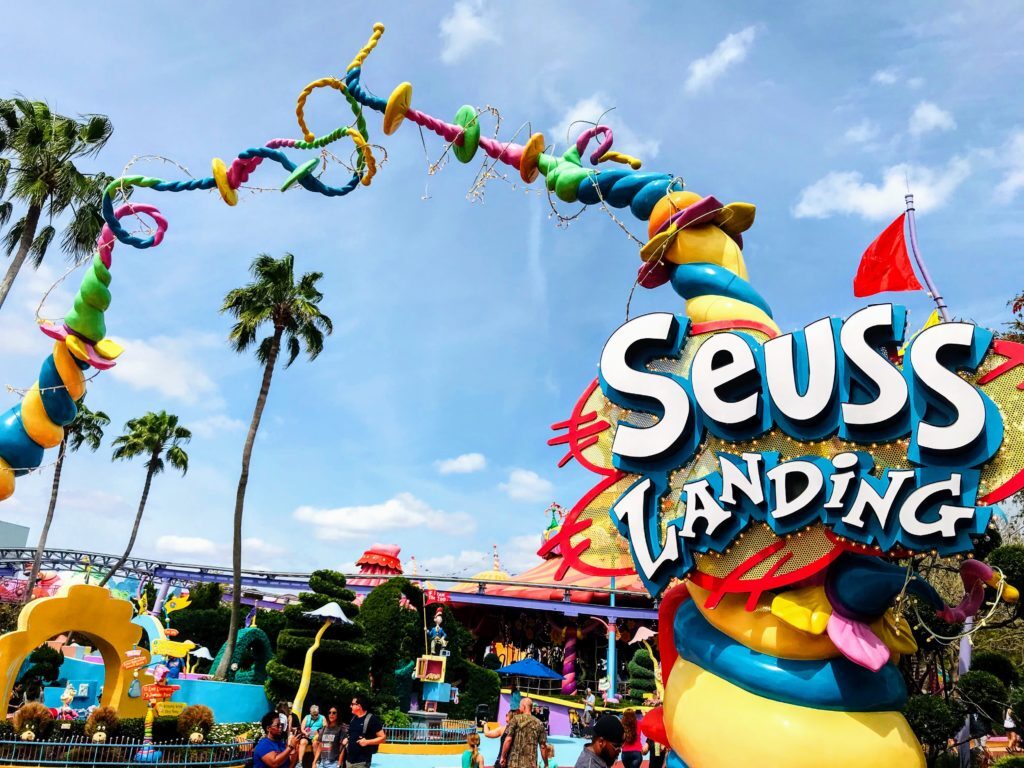universal-studios-orlando-rides-seuss-landing