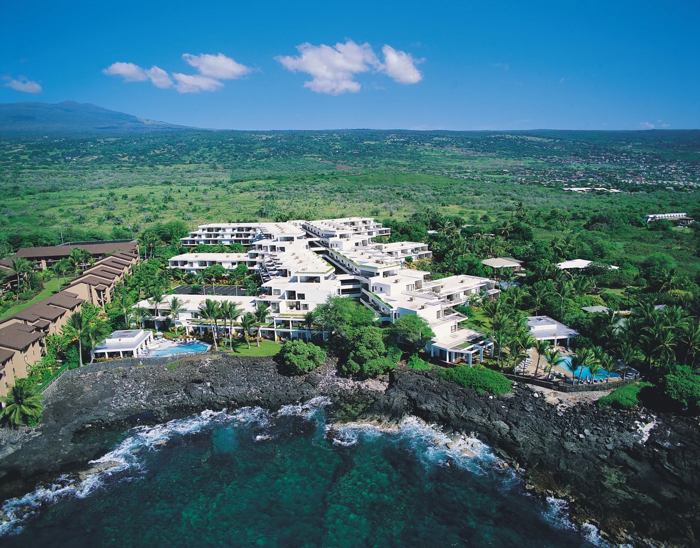 imgi_56_royal-sea-cliff-by-outrigger-exterior-aerial-2